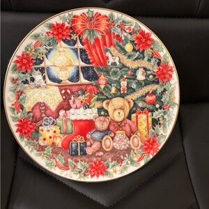 Royal Doulton Holiday Plate with Red and Green Design